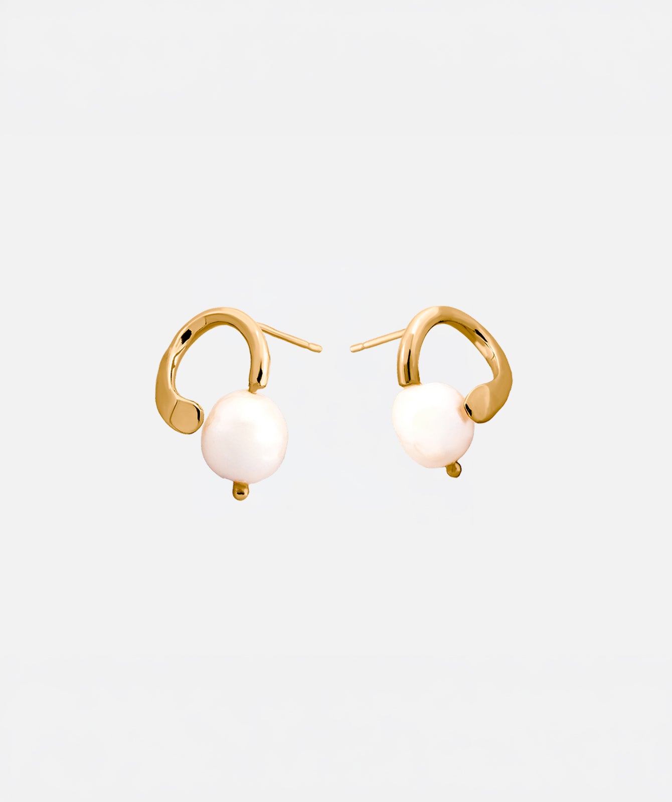 Clara freshwater pearl stud earrings by PIERETTI, handcrafted pearl earrings with natural pearls