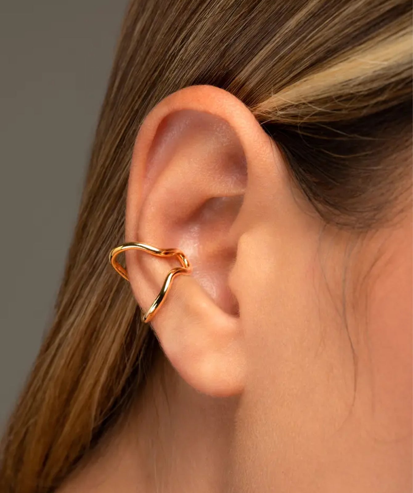 Nora gold ear cuff by PIERETTI, 